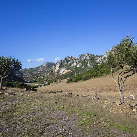 Κατάλυμα σε φάρμα Sa Rocca *